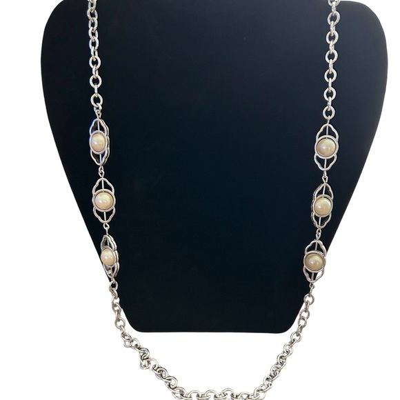 Monet Vintage Silver and Pearl Necklace-Amazing Condition!!! - Picture 1 of 7
